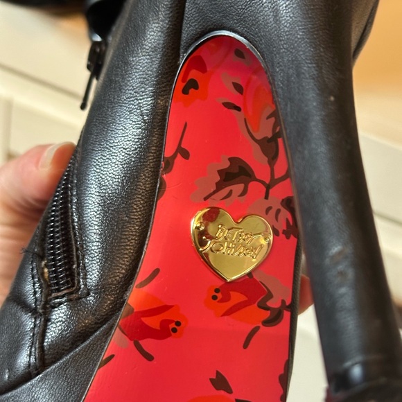 Betsey Johnson Black Studded Heels - Picture 9 of 10